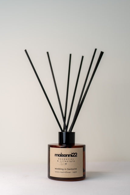 Luxury Diffuser Wedding In Santorini